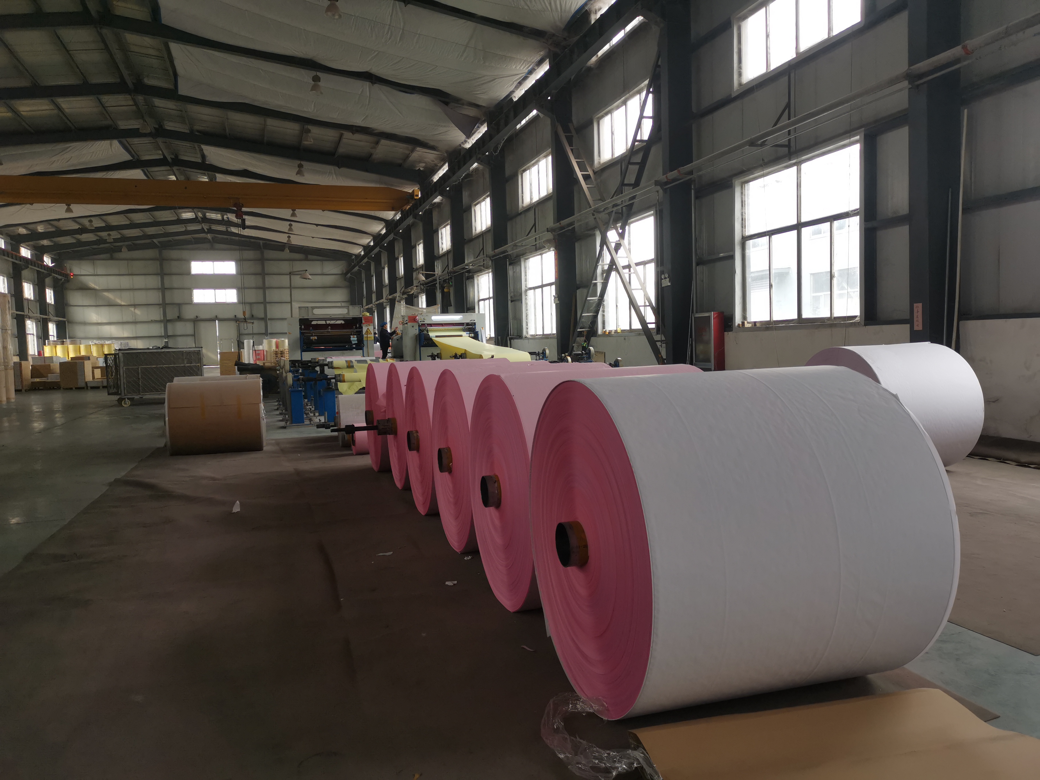 Rollo de papel autocopiante gigante blanco Ncr